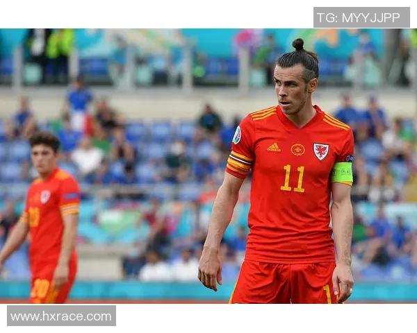 赛后分析：北京篮球队与重庆篮球队的战术对决与技术亮点探讨