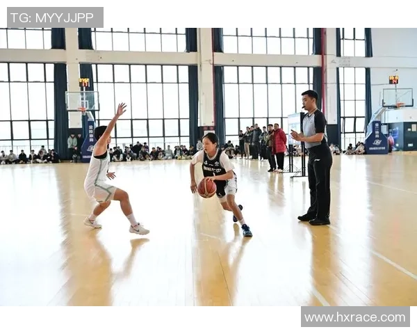 重庆篮球队协作默契提升球队竞争力的探讨与分析