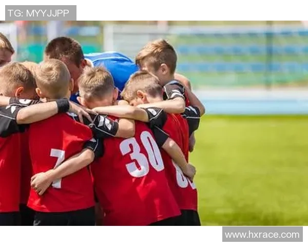 西安足球队的团队协作：凝聚力与默契的完美结合